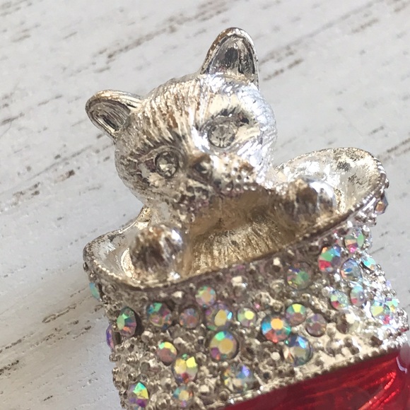 Vintage Cat In Stocking Christmas Holiday Brooch With Clear Rhinestones - Picture 2 of 12